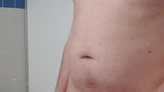 Small Pissing 