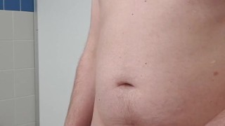 Small Pissing 