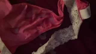 sperme avec sa culotte