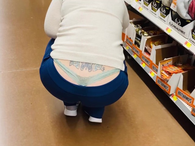 Whale Tail Huge Booty Milf at Walmart - Free Porn Videos - YouPorn