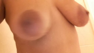 Shower tits
