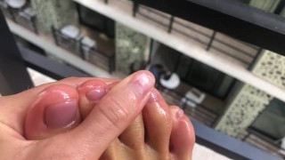 Gina Gerson feet play