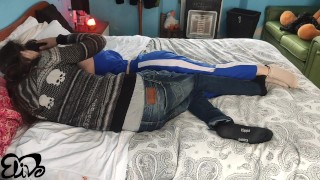 Cuddling in bed before good missionary sex (creampie)