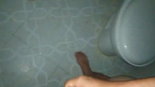 Mi amiga se pajea para mí más en onlyfans