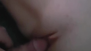 Sie sagte Just The Tip hör mir an, wie meine nasse Muschi von Papa gefickt wird