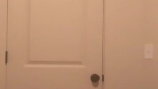 Handstand Wall Twerking