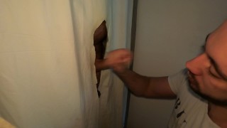 Amateur gloryhole - Uncut tradie desperate for release on his lunch break at my home made glory hole