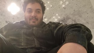 Feet and humiliation A short video to humiliate you bitches whit my feat