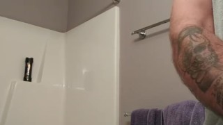 ALMOST CAUGHT massaging to Pornhub