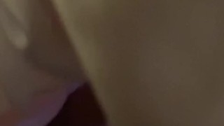Ma chaude poupée me chevauche pour une bonne baise