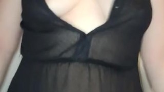 Tetas De Burbujas Mujer Y Globos - Fetiche BRINCANDO COMO CONEJITA MXNICOLE SERA FOLLADA