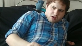 Showing off my BIG ASS and CUMMING while no one is around!