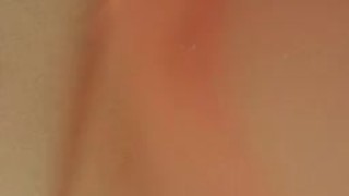 Thick & tatted milf teases me 😉🥵🤒