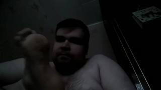 Артем сам себе дрочит ногами лижет ноги self suck autofellatio self footjob