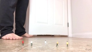 PREVIEW: Giant Pees On Shrunken People Domination