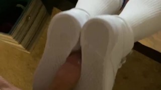 Thick cheerleader get fucked after the game 