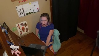 tiny hot milf masturbating to fisting videos - NON NUDE