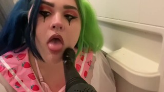Sucking and fucking my new toy! 