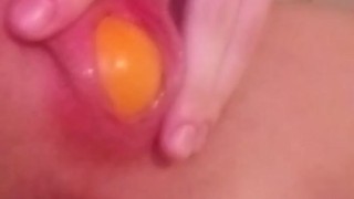 Шлюха растягивает свою киску (Masha69Anal)