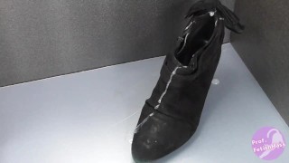 Shoe fetishism 靴フェチ　黒いブーツにぶっかける