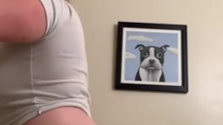 Naked Twerking Woman 