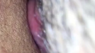 Pink pussy licking chupando latina amateur