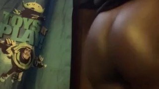 Ass crack twerk