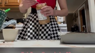 baking sexy brownies