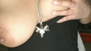 Bouncing titties