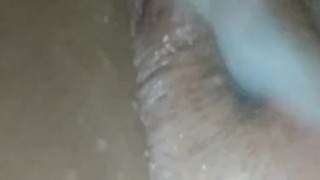 Close up shower play (2/2)