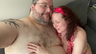 Some not-so-lazy Sunday fun on the couch with my voluptuous vixen