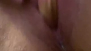 Horny babe makes her wet throbbing pussy cum all over her toy 