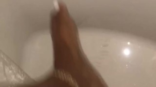 Clean feet 