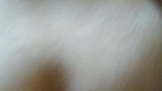 Me coje de perrito