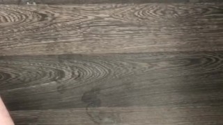 Il ne peut pas s'arrêter d'éjaculer (énorme orgasme ruiné)