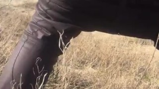 Hotwife Julia taking a pee in nature