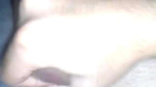 Masturbación nocturna con gemidos
