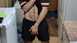 I dance caressing myself