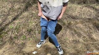Desperate to pee on a roadtrip Pissing Public