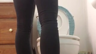 Pissing 