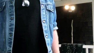 Logans Ass Does A Trick | LoganLovesIt