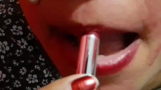 Estudiante Mexicana 18 ofrece sexo oral para pasar clase, se pinta los labios para mamar 