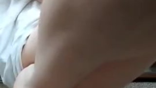 18 yo girl solo squirting!