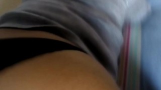 Me cogí a mi vecina mientras su novio no está. Culo hermoso casero Mexicana