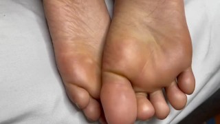 Black Girl Pushes Out Huge Creampie onto Her Ebony Feet 