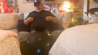 CHUB DADDY HAS BIGGEST HAND-FREE CUMSHOT EVER!! Chub coach humps a ball with two loads in his ass fr