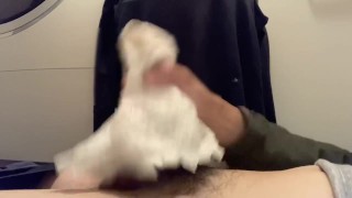 かなちゃん（18）女子大生のパンツでオナニー