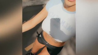 Tits in rollerblading 
