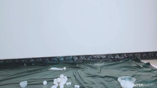 无缝黑丝产卵（硅胶球）流出浓厚白浆（润滑油） 上