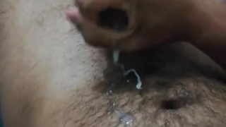 Masturbándome y viniéndome